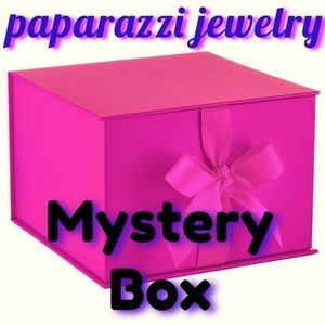JEWELRY PAPARAZZI 50 PIECE BUNDLE! Mystery box